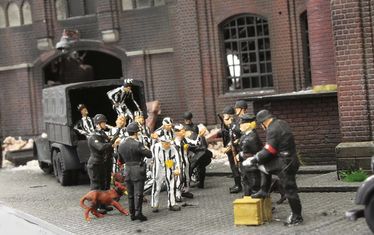 Guz 1933-1942 Die Fabrik