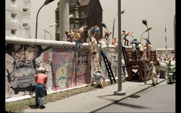 Dgs 1989-1990 Erstuermung Der Mauer