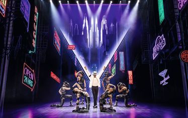 Musical MJ Smooth Criminal c Matthew Murphy Stage Entertainment