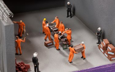 Utopia 2013 Linke Gefaengnis