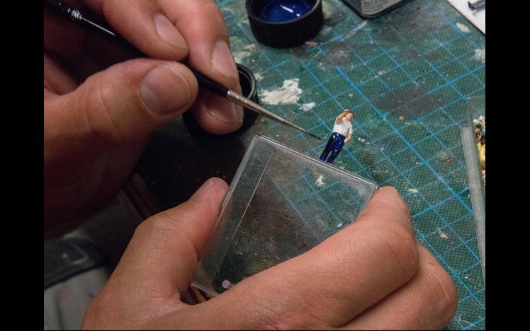 Content Modellbau Figur Bemalen