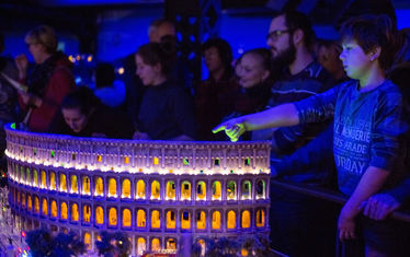 Besucher Anlage Kolosseum