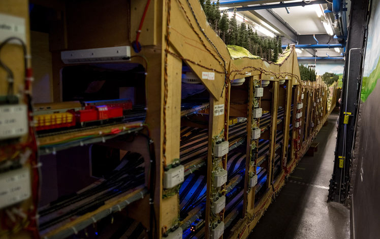 Besucher hinter den kulissen fuehrung skandinavien Gang Technik