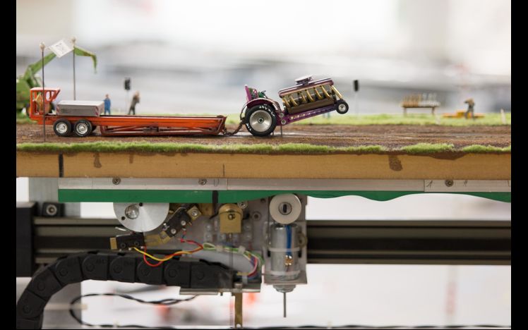 Content Flughafen Bayern Tractorpulling Knopfdruckaktion