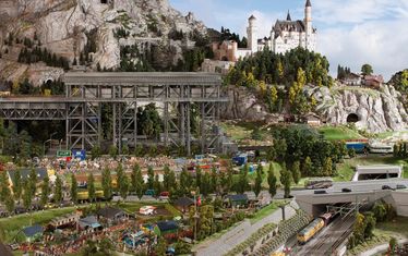 Flughafen Bayern Uebersicht Tag