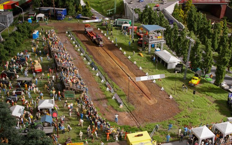 Flughafen Bayern Traktorpulling