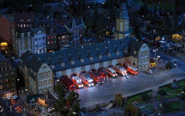 Knuffingen Feuerwache Nacht