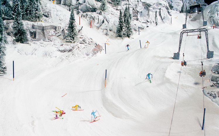 Oesterreich Alpen Skipiste Lift
