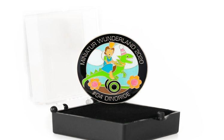 Pins 20 04